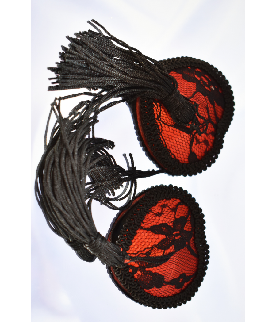 Paire de cache tétons adhésifs en forme de cœur avec dentelle noire et pompom - NP-0077