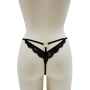String noir en dentelle avec bijou cœur doré - PA02MBLK