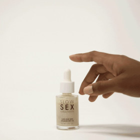 Huile intime sèche brillante - Slow Sex - 30 ml Huile intime sèche brillante - Slow Sex - 30 ml